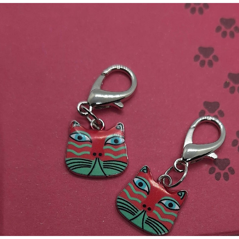 Cat crochet stitch markers