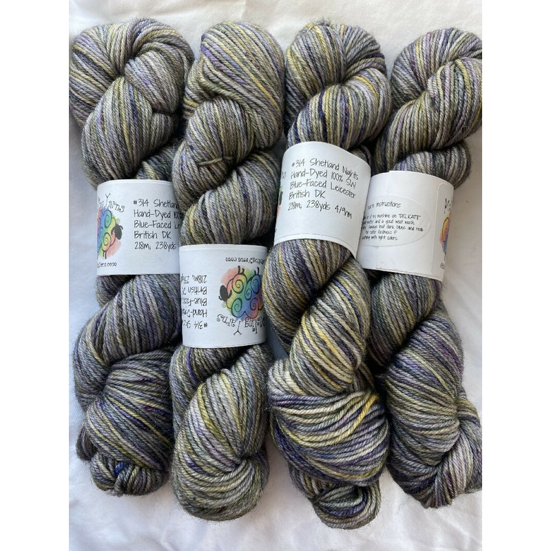Dk weight yarn lot grey variegated