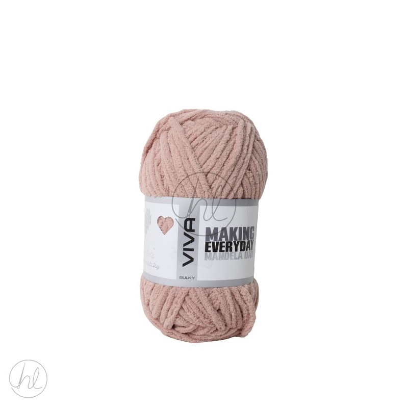 67 BLANKETS VIVA 150G TAUPE FREE