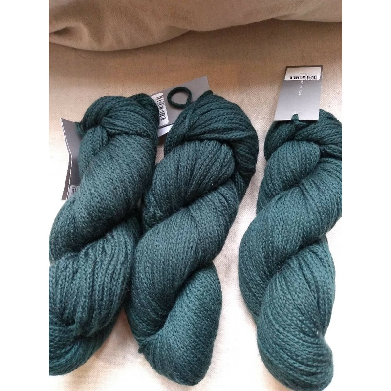 Woolfolk Far