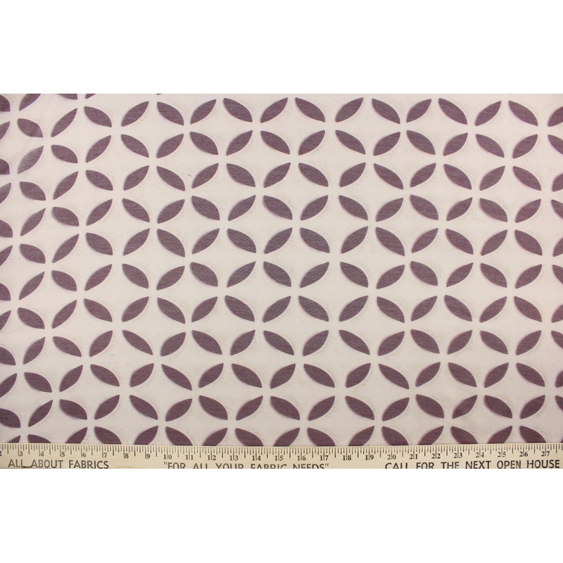 Sheer in Bakko Berry