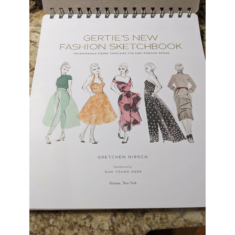Gertie's New Fashion Sketchbook: Indispensable Figure Templates for Body-Positive Design