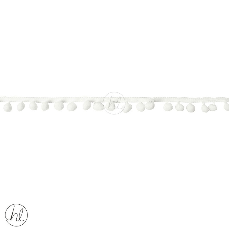 POM POMS P/M  WHITE MED