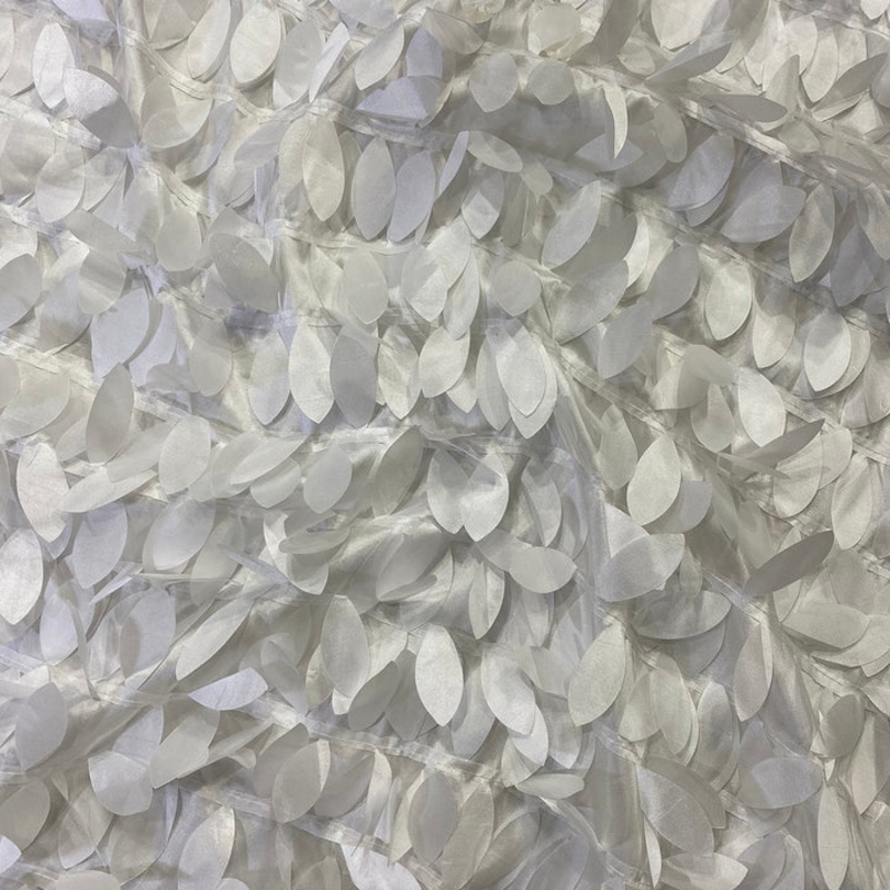 Leaf Hanging Taffeta Drapery Panel in White