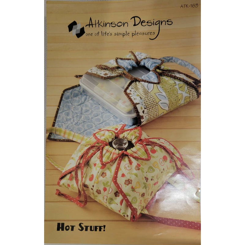 Hot Stuff! Atkinson Designs Casserole and Cake Pan Carriers