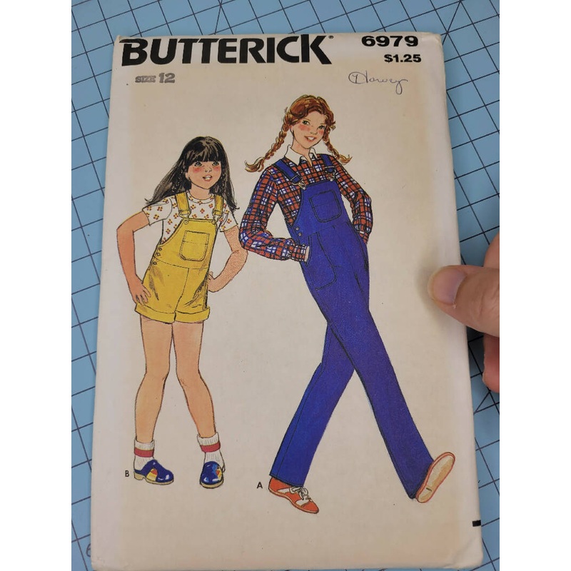 Butterick 6979