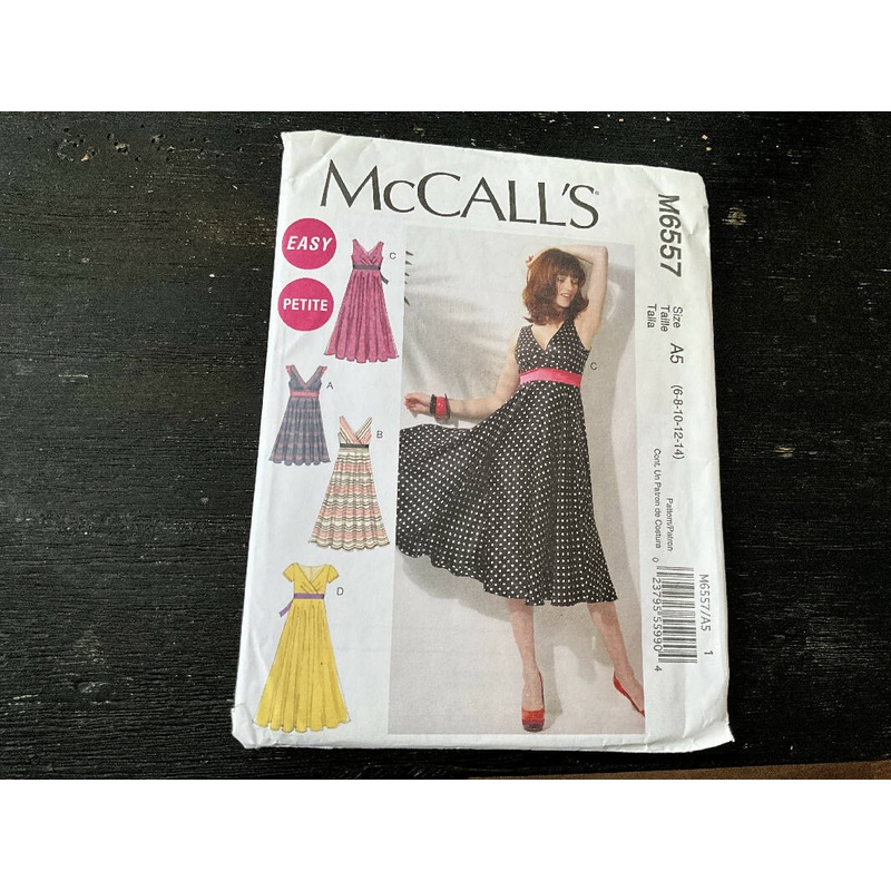 McCalls M6557 - Dress Pattern, Unopened, US Sizes 6-14