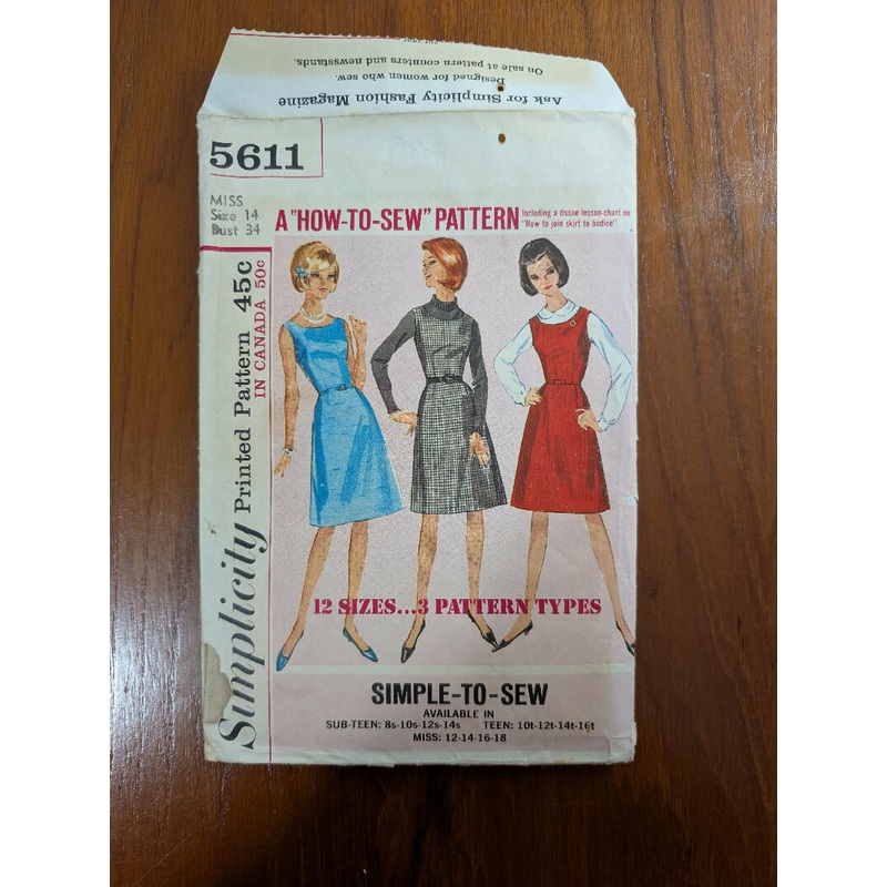 Vintage dress pattern: Simplicity 5611A