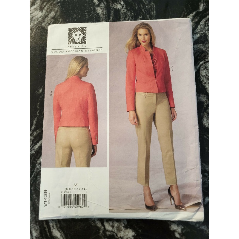 Vogue V1439
