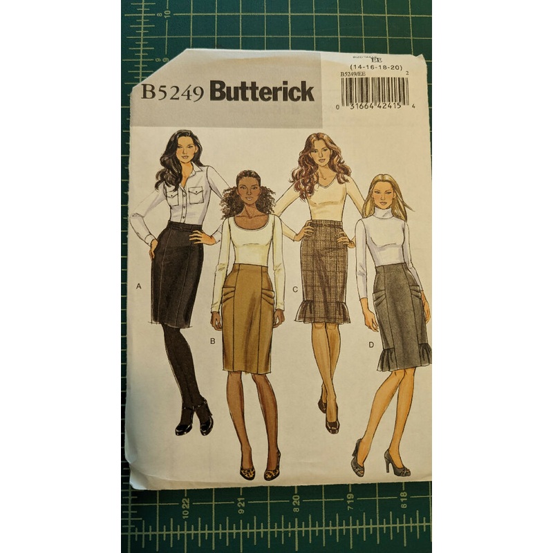 Butterick B5249 Skirt & Belt Sewing Pattern Sizes 14-20
