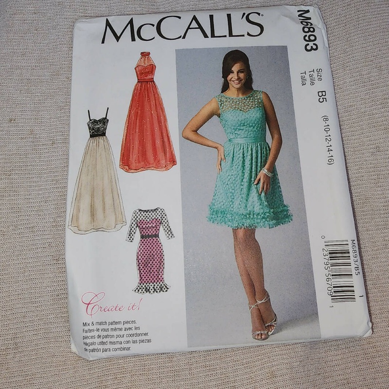 McCall's 6893 - Misses Dresses, UC/FF, SZ 8-16