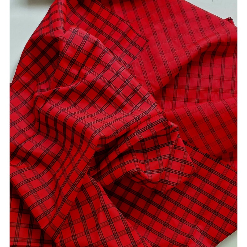 Black/Red Check Poly Taffeta Remnant